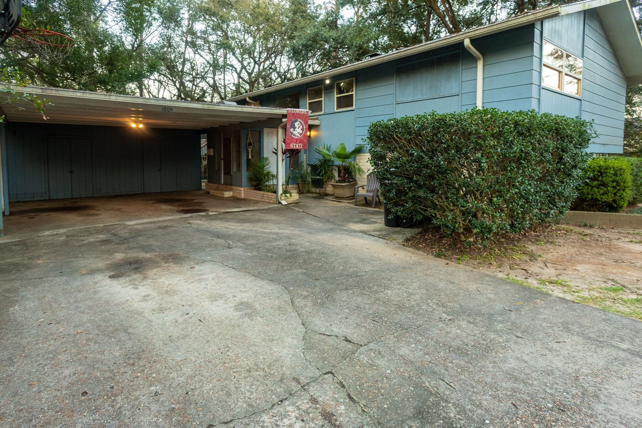 Building Photo - 1804 Westridge Dr