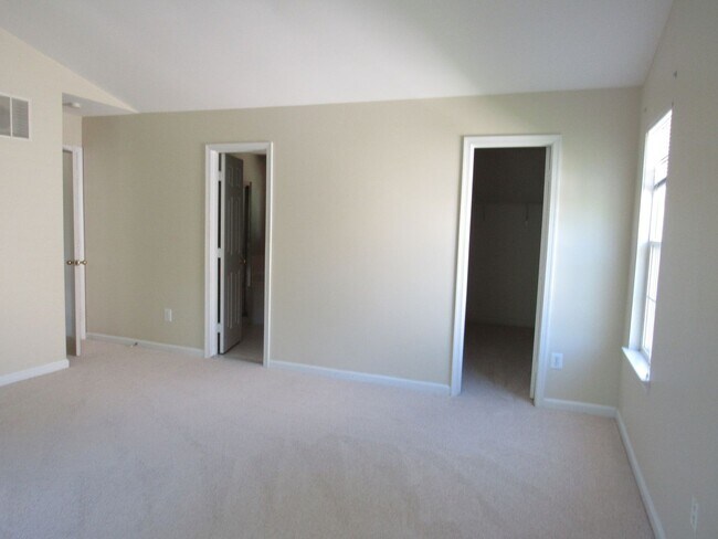 Building Photo - Greenway Farms House