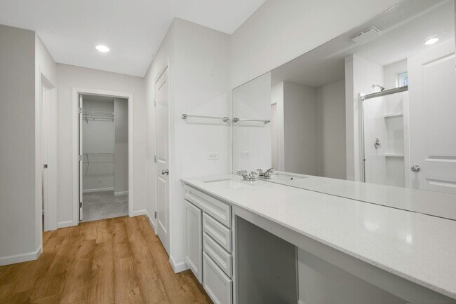 Building Photo - 2759 Lawlor Ln