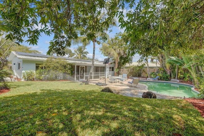 Building Photo - 254 NW 6th Ave