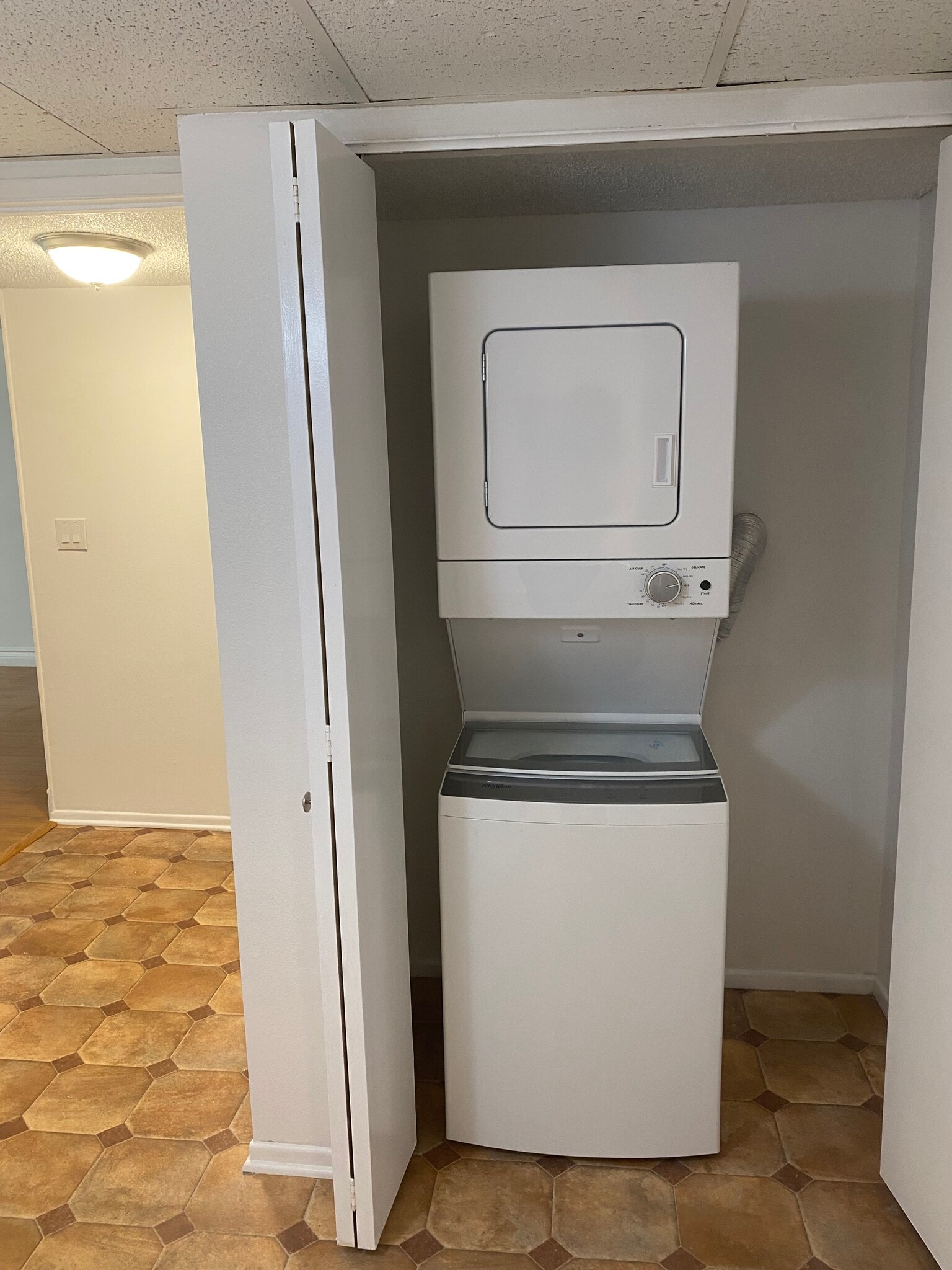 Washer/Dryer in Hall Area - 4200 Via Dolce