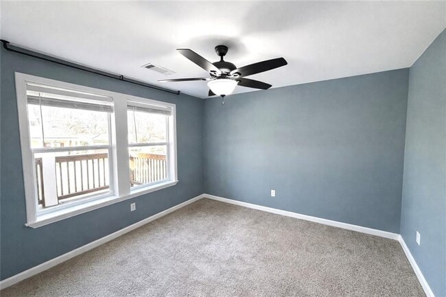 Building Photo - 256 Birch St