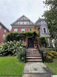 Building Photo - 57 W River St