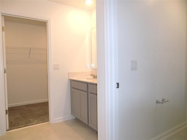 Building Photo - 2731 Runners Cir