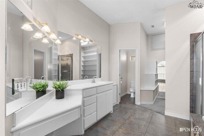 Building Photo - 5510 Long Leaf Dr