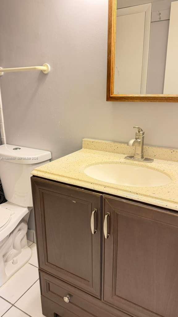 Building Photo - 7175 Orange Dr