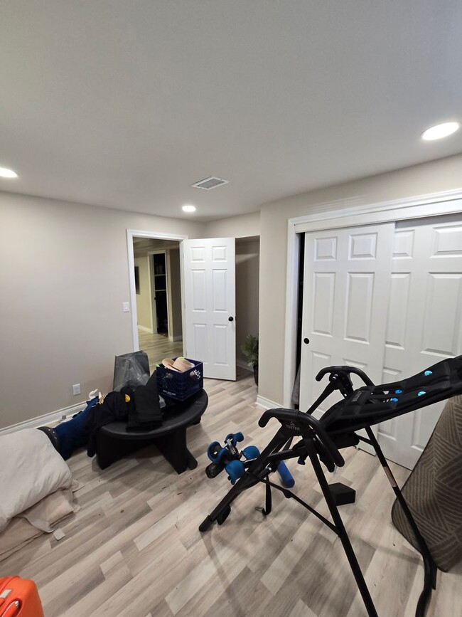 Building Photo - Ranch home in Nothglenn