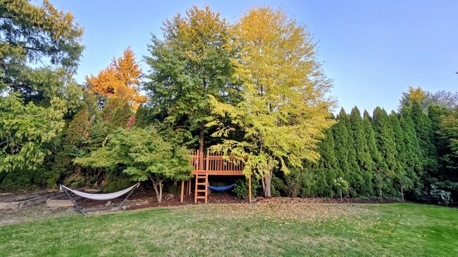 Building Photo - 3391 NE Jackson Rd Loop