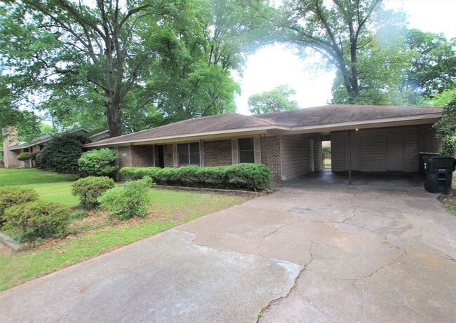 Building Photo - Beautiful 3 Bedroom, 2 Bathroom Home in Ty...