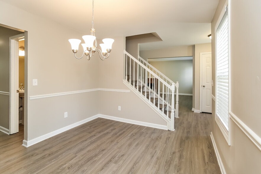 Building Photo - 4859 Wilkie Way NW