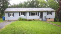 Building Photo - 3BR/2BA House in Hixson - Move in Ready!