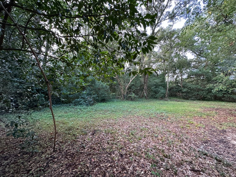 Building Photo - 0 Rebecca Rd