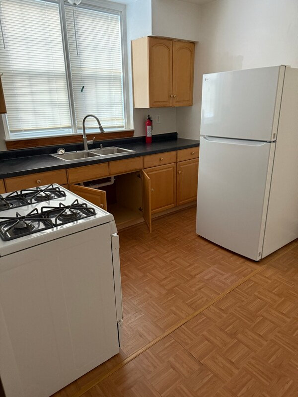 Building Photo - 318 Macon Ave