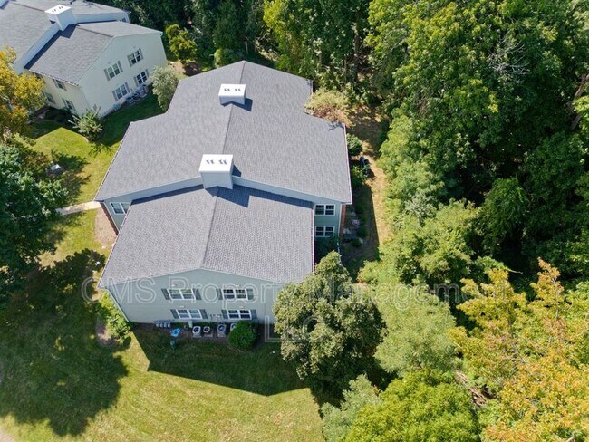 Building Photo - 19-7 Augusta Ct