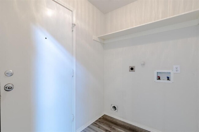 Building Photo - 10412 Colfax Dr