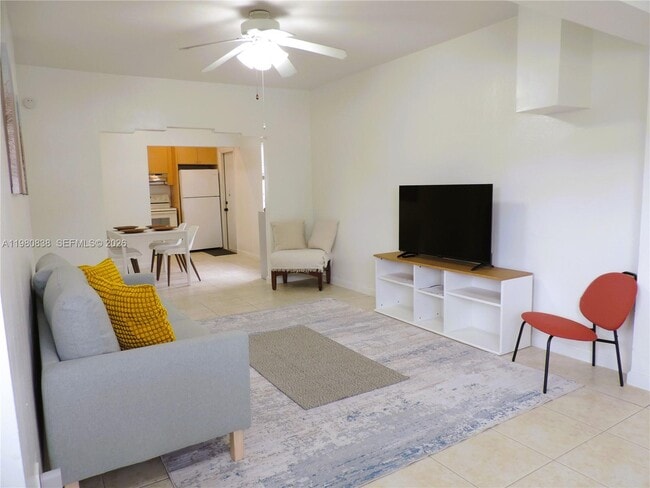 Building Photo - 3134 SW 25th Ter