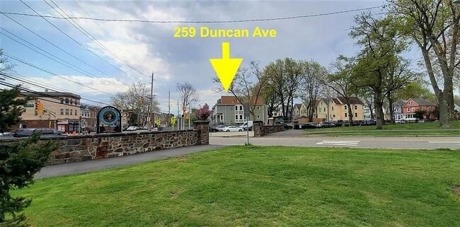 Building Photo - 259 Duncan Ave