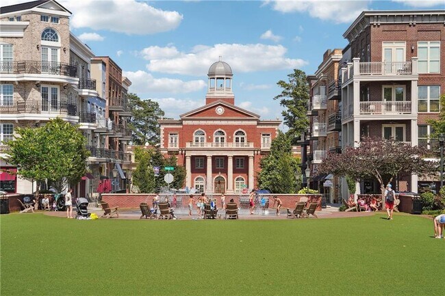 Building Photo - 5600 Surrey Ct