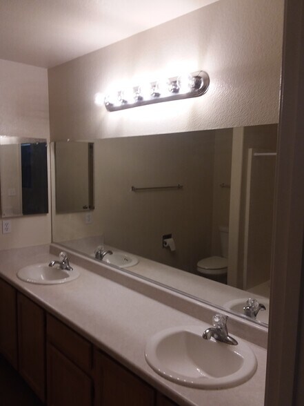 Building Photo - 2214 Sacred Mountain Ct