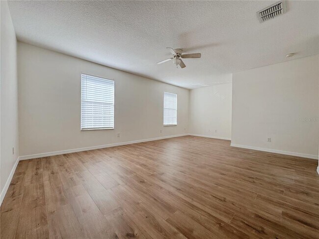 Building Photo - 760 Cresting Oak Cir