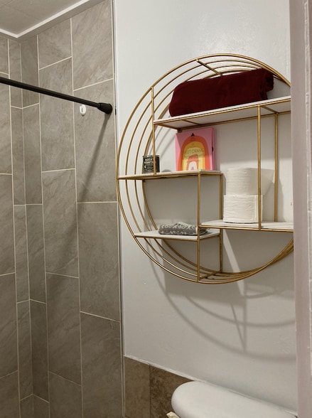 bathroom storage - 1014 Ute Ave