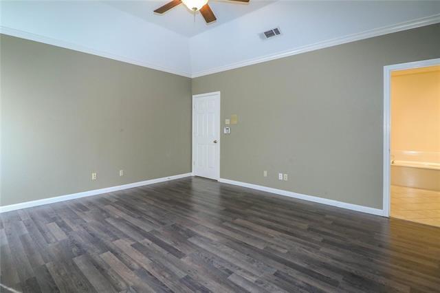 Building Photo - 800 Sundance Cir