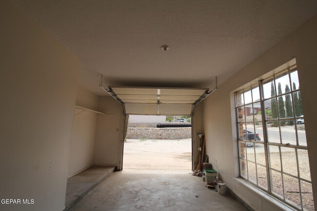 Building Photo - 3406 Moonlight Ave