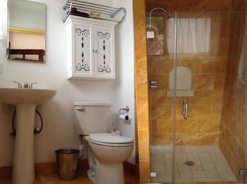 Building Photo - 6815 Platt Ave