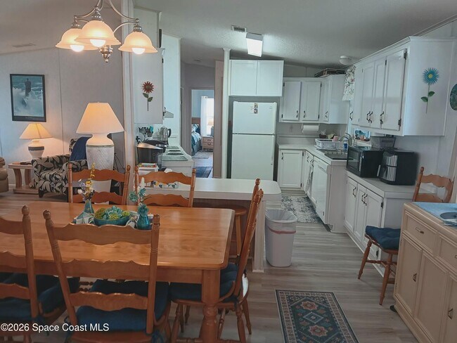 Building Photo - 7606 Cedar Bark Rd