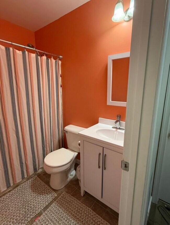 Building Photo - 123 Jacoby Rd