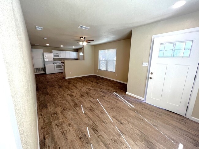 Building Photo - 1904 17th St