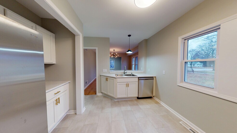 Kitchen - 7823 Eagle St