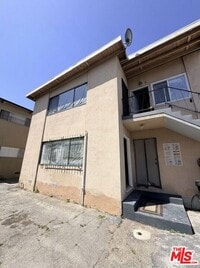 Building Photo - 1833 S St Andrews Pl