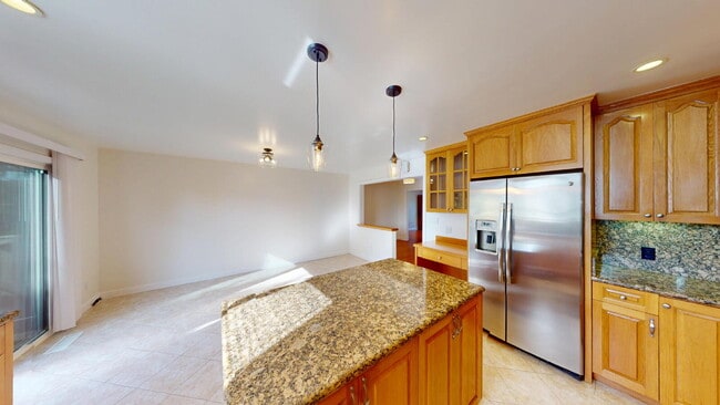 Building Photo - Modern Comfort Meets Everyday Convenience ...