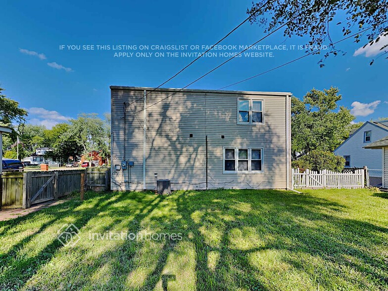Building Photo - 7930 Long Ave