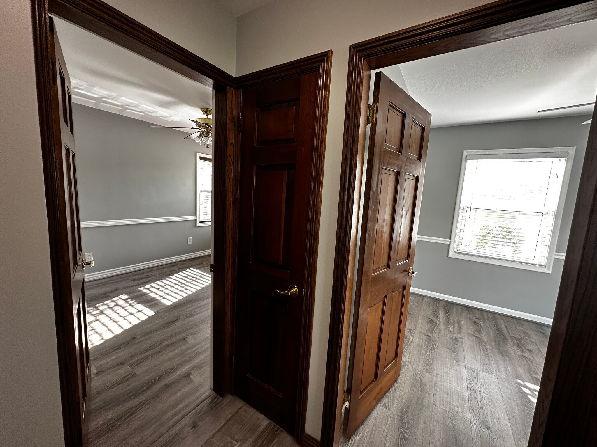 Building Photo - 2019 E Lambourne Ave