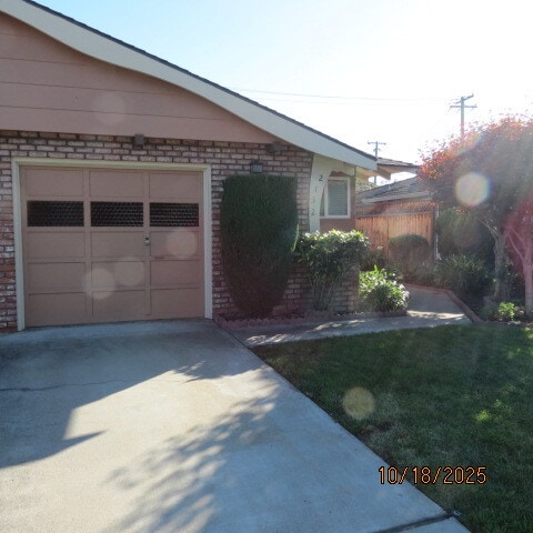 Front - 2132 Town and Country Ln