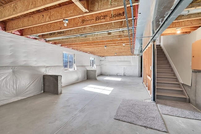 Building Photo - $3,190.95 - 5 Bed, 3 Bath Home in Thornton with Cozy Fireplace and Fenced-in Yard