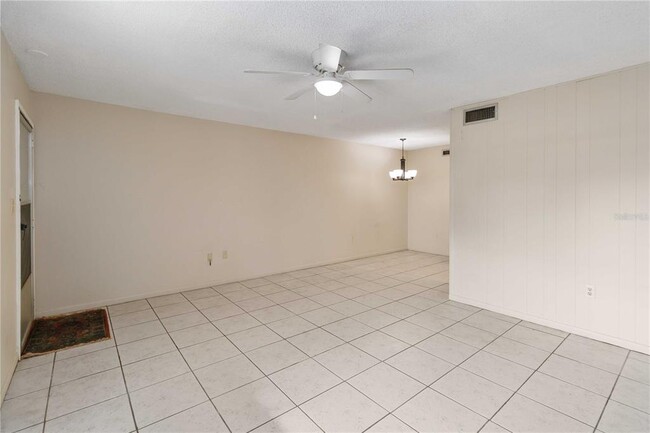 Building Photo - 2500 Lee Rd