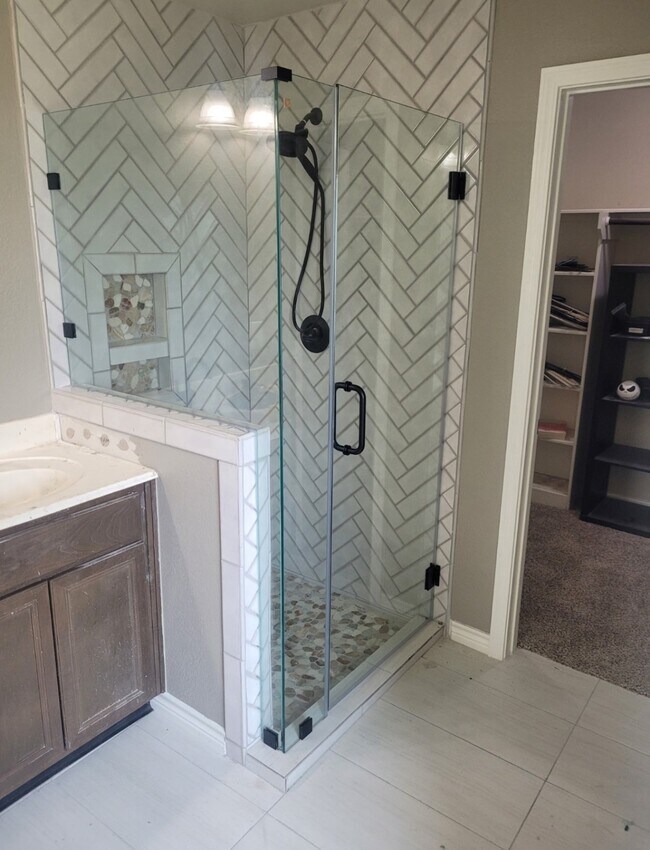 Building Photo - 5 Indian Palms Dr