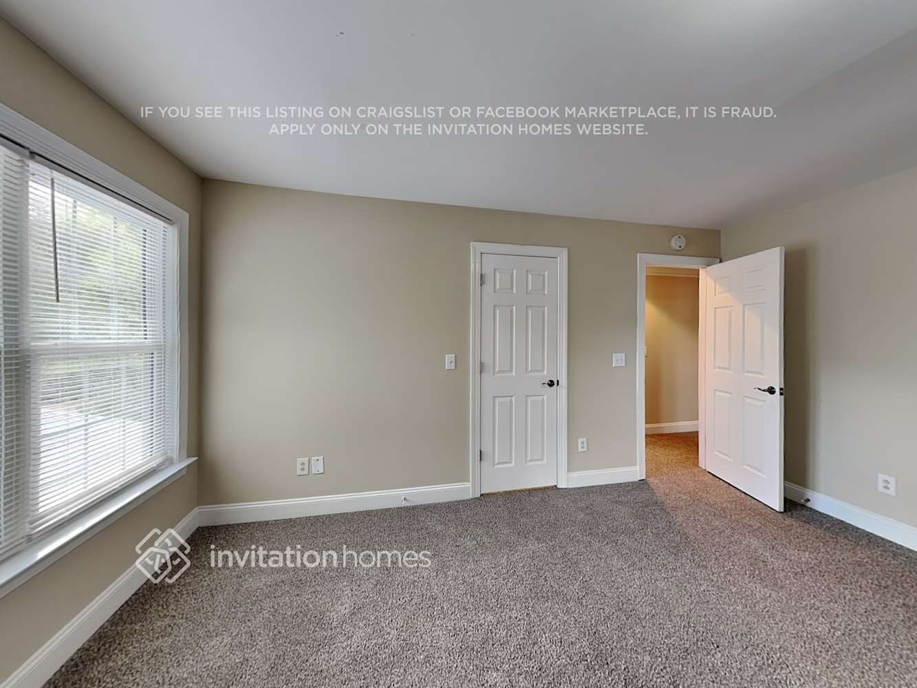 Building Photo - 9014 Sandpiper Dr