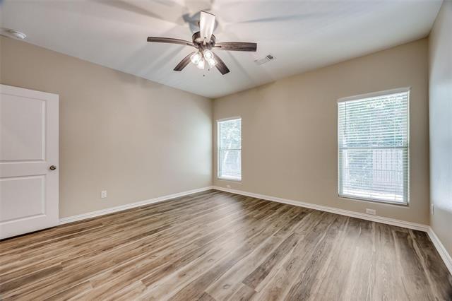 Building Photo - 1501 Fairway Dr