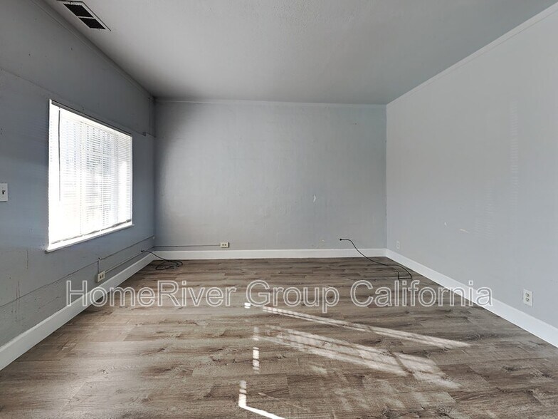 Building Photo - 6340 Hermosa St