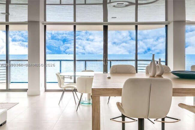 Building Photo - 250 S Ocean Dr