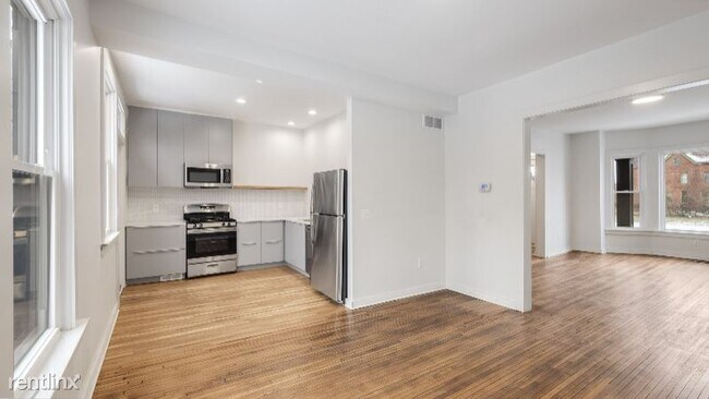 Building Photo - 7251 Kercheval Ave
