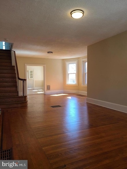 Building Photo - 524 Washington St