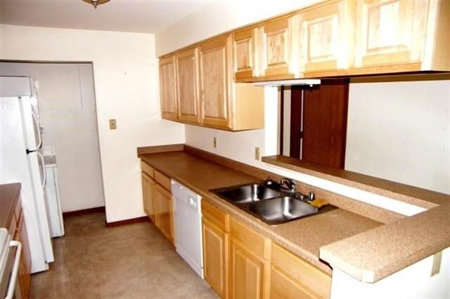 Building Photo - 1124 Morraine View Dr