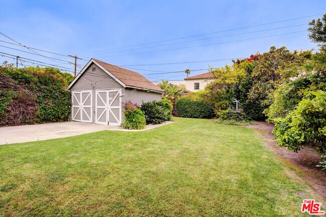 Building Photo - 10372 Tennessee Ave