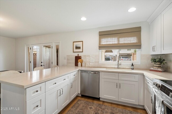 Building Photo - 8447 E Montebello Ave