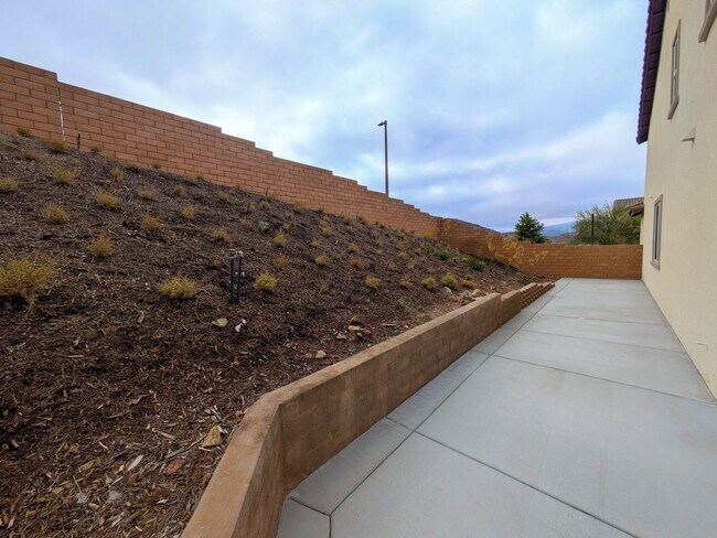 Building Photo - Brand New Home in a Resort-Style Gated Com...